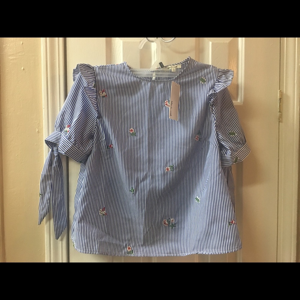 Striped short sleeved shirt